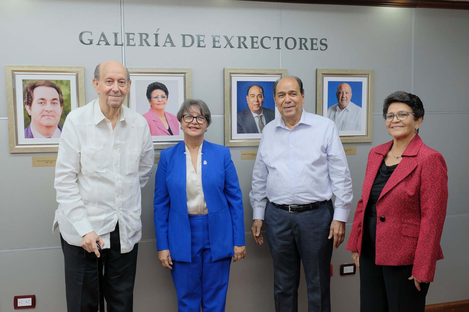 Dr. Baltazar Gonzlez, Dra. Nurys Gonzlez, Dr. Pedro Antonio Gutirrez y Dra. Ana Dolores Guzmn.