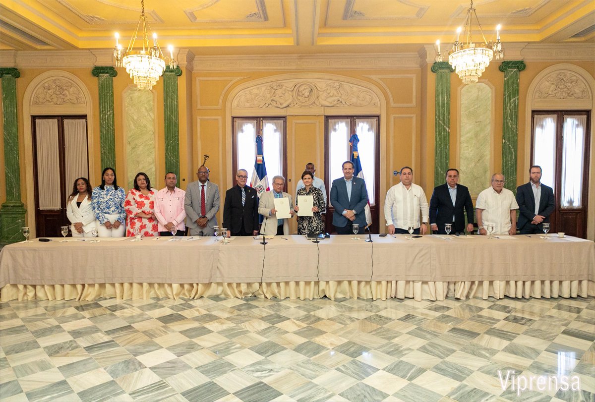 Gobierno y el Colegio Médico Dominicano